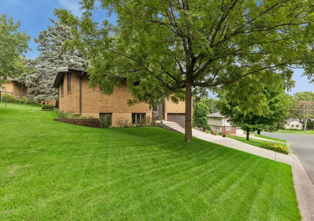 Photo 3 of Single family home for sale at 116 Victory Pl, South Saint Paul, MN 55075 | MLS# 7040290 | Listing updated on 2026-08-20