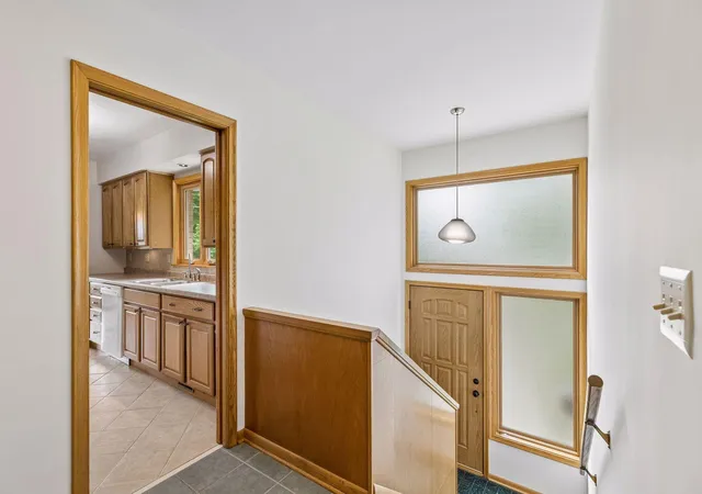Photo 4 of Single family home for sale at 116 Victory Pl, South Saint Paul, MN 55075 | MLS# 7040290 | Listing updated on 2026-08-20