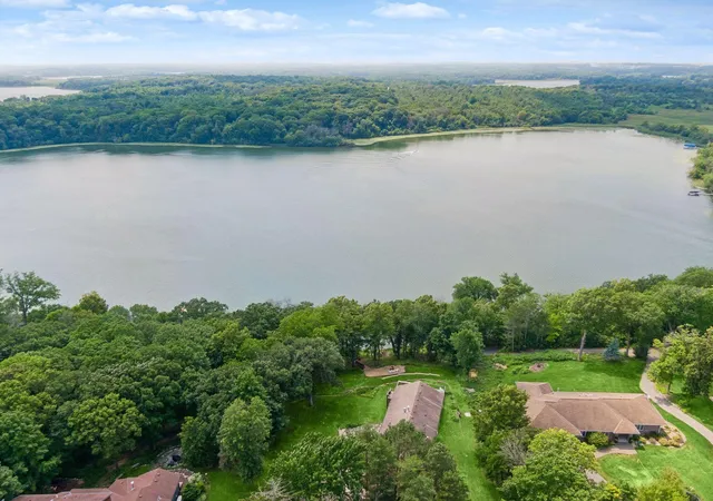 Photo 3 of Single family home for sale at 7080 Rolling Acres Rd, Excelsior, MN 55331 | MLS# 7040343 | Listing updated on 2026-09-24