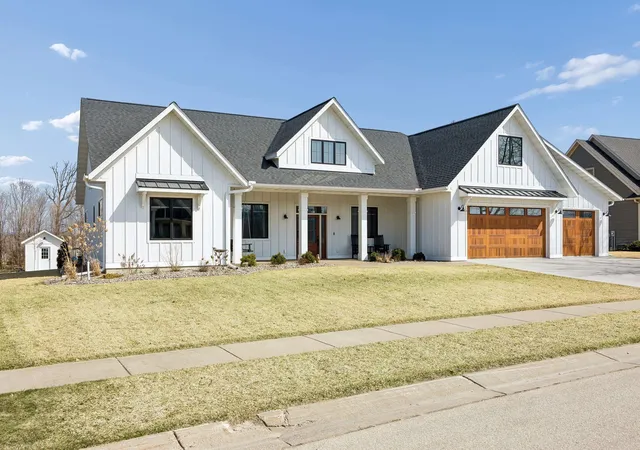 Photo 1 of Sale Pending at 918 Hidden Meadow Ln, Lake City, MN 55041 | MLS# 7040387 | Listing updated on 2026-08-25