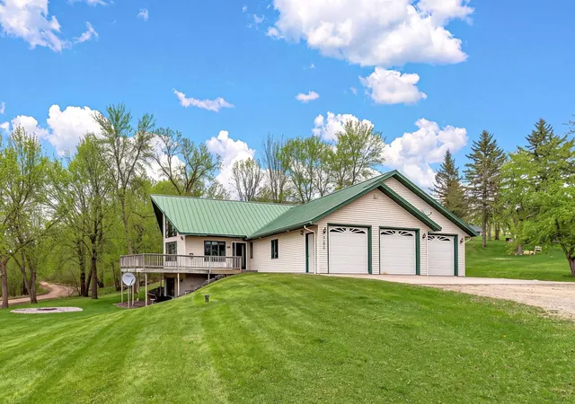 Homes for sale in Alexandria, MN | 2181 Hazel Hill Rd Se, Alexandria, MN 56308 | MLS# 7040475