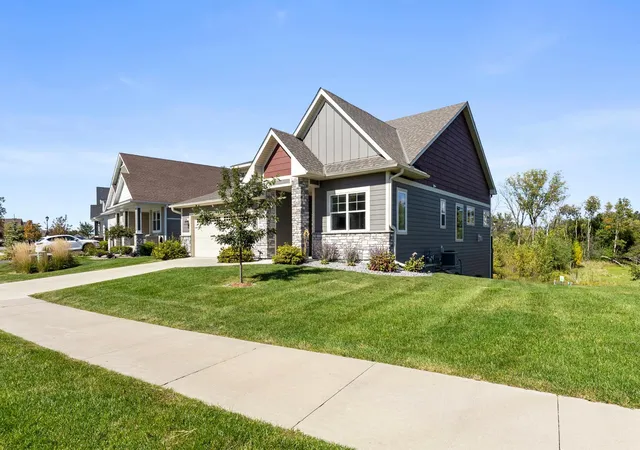2nd image of 18374 Jurel Wy, Lakeville, MN 55044 | MLS# 7040604