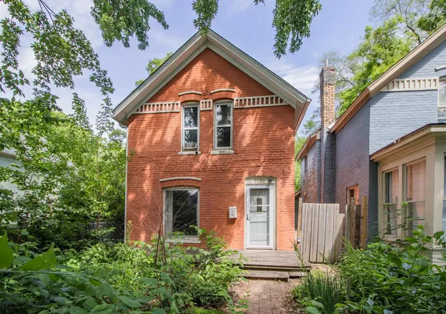 Photo 2 of Single family home for sale at 3031 17th Avenue S, Minneapolis, MN 55407 | MLS# 7040823 | Listing updated on 2026-09-13