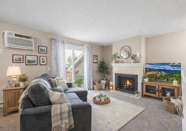 1st image of 3 Somerset Dr, Waconia, MN 55387 | MLS# 7040898
