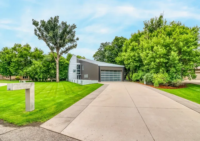 Photo 2 of Single family home for sale at 131 49th Avenue E, West Fargo, ND 58078 | MLS# 7041207 | Listing updated on 2026-08-25