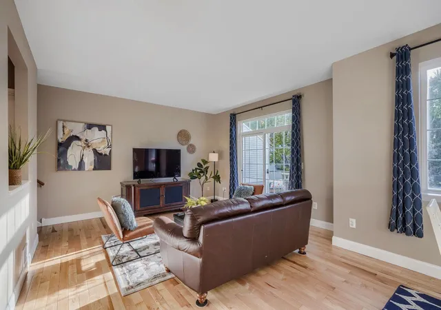 2nd image of 1878 Christensen Ave, Saint Paul, MN 55118 | MLS# 7041377