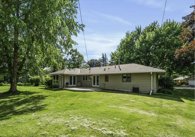 32nd image of 2000 Ordway St, Golden Valley, MN 55422 | MLS# 7041568