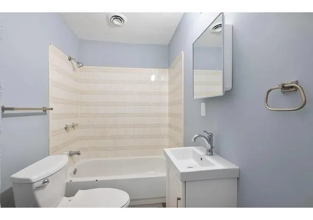 Listing Photo 5 - Condo for sale in building located at 2723 Dupont Ave N, Minneapolis, MN 55411