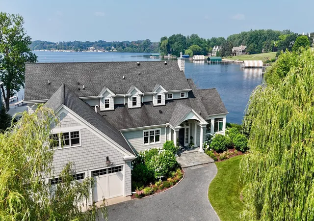 1st image of 1105 Ferndale Rd W, Wayzata, MN 55391 | MLS# 7041668