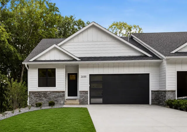 Photo 3 of Townhouse for sale at 20383 Excelsior Blvd, Excelsior, MN 55331 | MLS# 7041732 | Listing updated on 2026-10-07