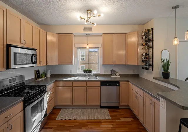 5th image of 1805 3Rd Ave S #201, Minneapolis, MN 55404 | MLS# 7041776