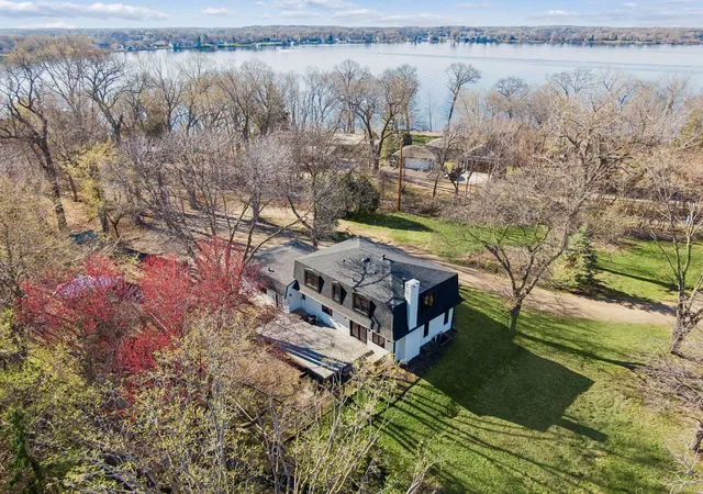 Homes for sale in Wayzata, MN | 3159 Northview Rd, Wayzata, MN 55391 | MLS# 7042014