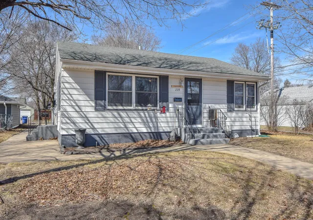 2nd image of 239 32nd Ave N, Saint Cloud, MN 56303 | MLS# 7042068
