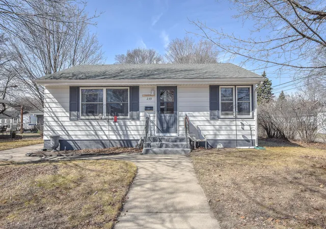 3rd image of 239 32Nd Ave N, Saint Cloud, MN 56303 | MLS# 7042068