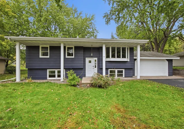 Single family home for sale at 715 8th Street NW, Buffalo, MN 55313 | MLS# 7042076