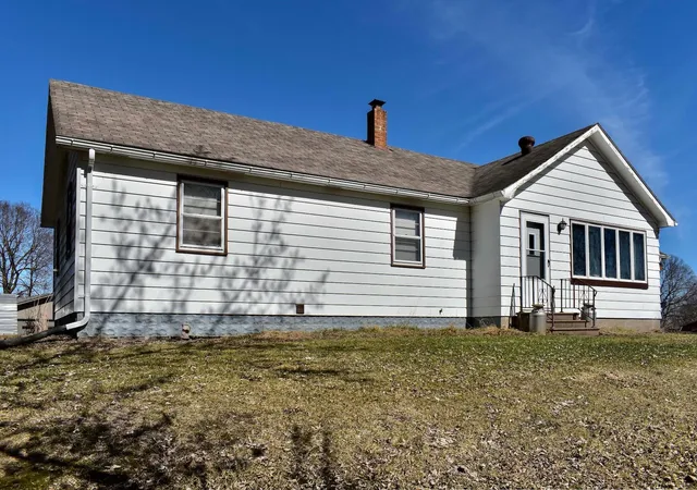3rd image of 115 Keiper Dr, Minnesota City, MN 55959 | MLS# 7042097