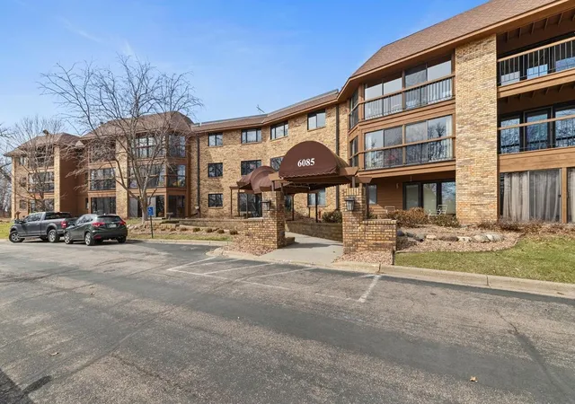 Homes for sale in Minnetonka, MN | 6085 Rowland Rd #312, Minnetonka, MN 55343 | MLS# 7042281