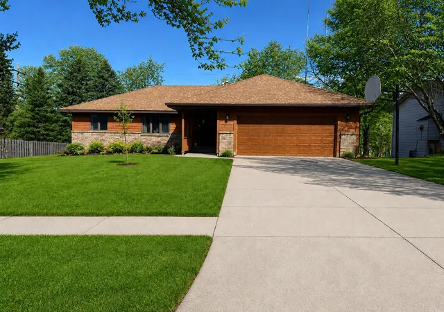 1st image of 1933 Linda Ln, Saint Cloud, MN 56301 | MLS# 7042367