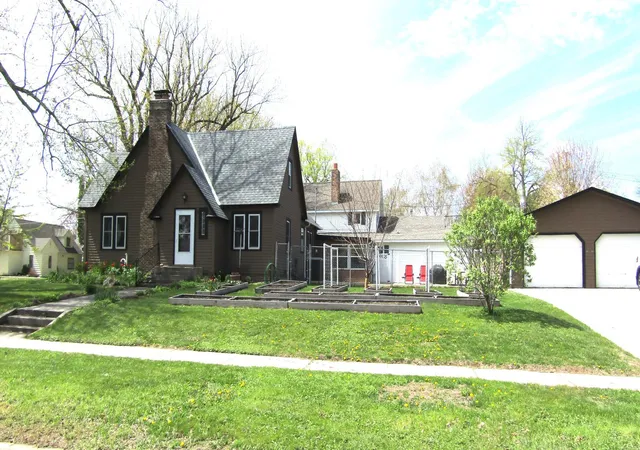 Photo 1 of Single family home for sale at 141 Summit Ave, Montevideo, MN 56265 | MLS# 7042484 | Listing updated on 2026-08-22