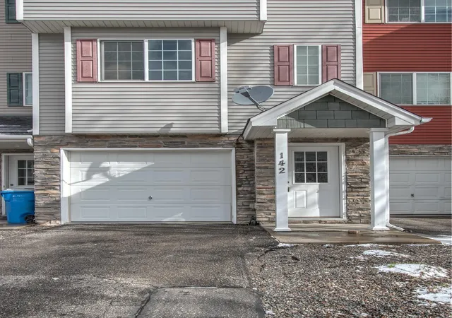 Homes for sale in Cambridge, MN | 142 19th Ave Se, Cambridge, MN 55008 | MLS# 7042588