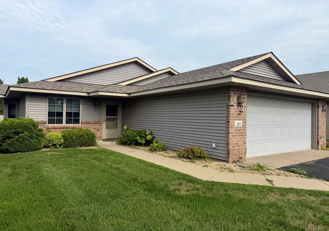 2nd image of 835 Village Ave, Sartell, MN 56377 | MLS# 7042819