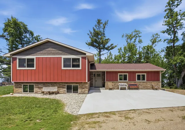 4th image of 46824 Foss Rd, Osage, MN 56570 | MLS# 7042844