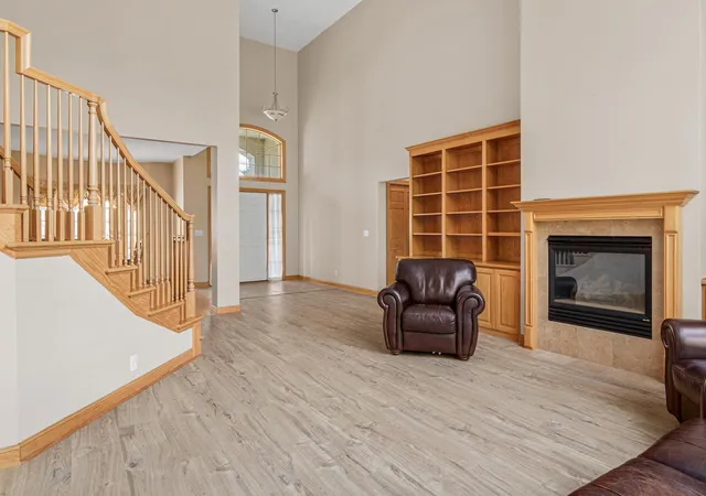 4th image of 8304 9Th St N, Saint Paul, MN 55128 | MLS# 7042891