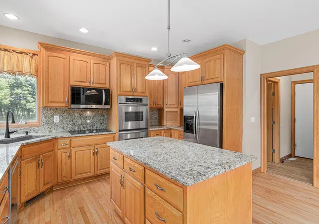 5th image of 8304 9Th St N, Saint Paul, MN 55128 | MLS# 7042891