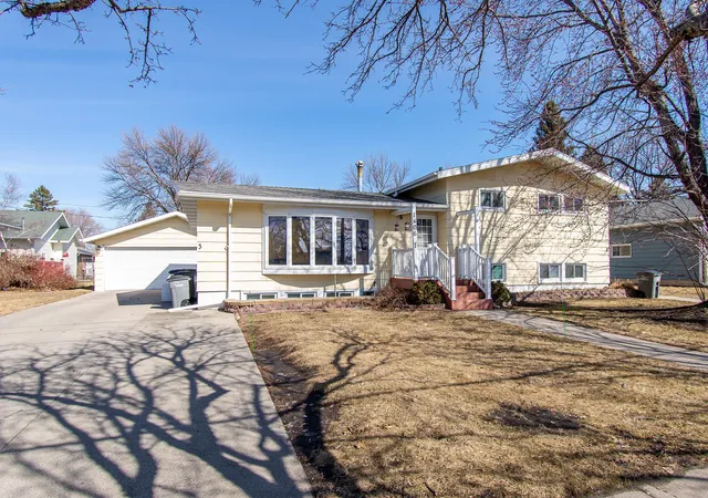 Homes for sale in Moorhead, MN | 1406 24th Ave S, Moorhead, MN 56560 | MLS# 7043061
