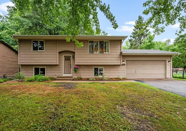 2nd image of 818 Orange St, Circle Pines, MN 55014 | MLS# 7043265