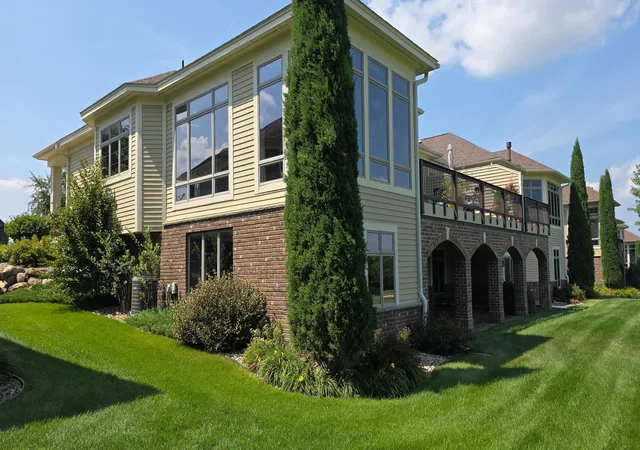 Photo 3 of Single family home for sale at 914 Somerby Pkwy Ne, Byron, MN 55920 | MLS# 7043354 | Listing updated on 2026-08-12