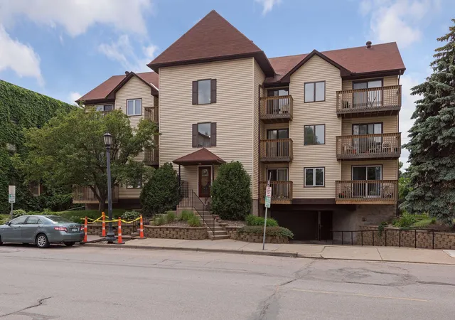 Homes for sale in Minneapolis, MN | 1720 3rd Avenue, Minneapolis, MN 55404 | Houzeo
