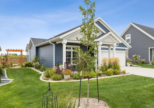 Photo 3 of Single family home for sale at 818 Rania Way W, West Fargo, ND 58078 | MLS# 7043501 | Listing updated on 2026-09-01