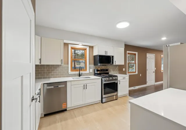 Photo 4 of Single family home for sale at 351 Horsmann Ave, Dresser, WI 54009 | MLS# 7043583 | Listing updated on 2026-09-03
