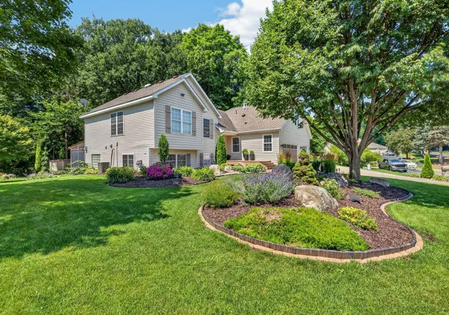 Single family home for sale at 4087 Raspberry Ridge Rd NE, Prior Lake, MN 55372 | MLS# 7043724