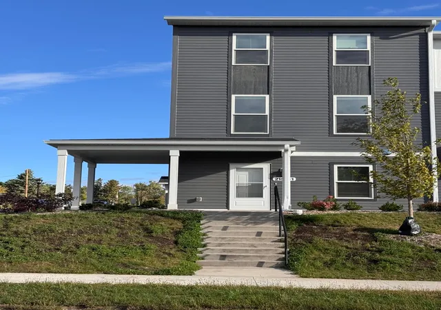 Photo 3 of Single family home for sale at 2155 Ivy Ave E #1, Saint Paul, MN 55119 | MLS# 7043741 | Listing updated on 2026-09-29
