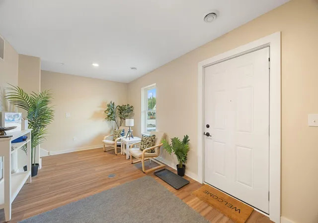 4th image of 2155 Ivy Ave E #1, Saint Paul, MN 55119 | MLS# 7043741