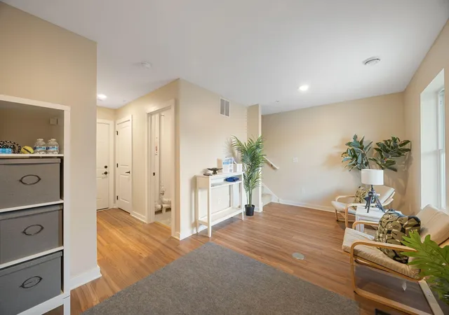 5th image of 2155 Ivy Ave E #1, Saint Paul, MN 55119 | MLS# 7043741