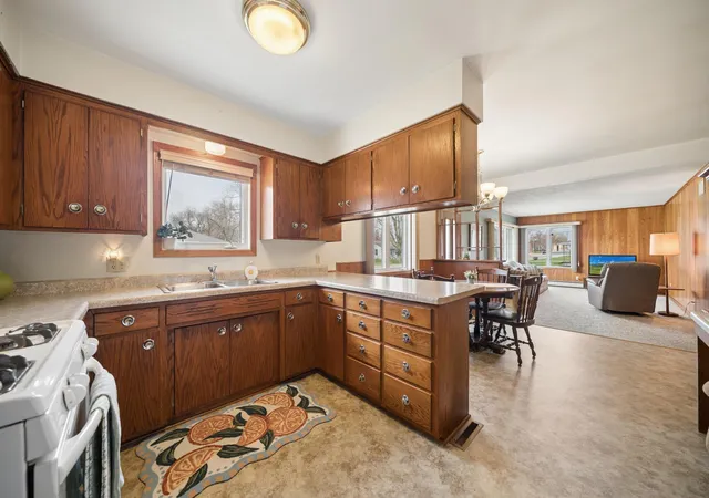 Homes for sale in Blooming Prairie, MN | 306 3Rd Ave Se, Blooming Prairie, MN 55917 | MLS# 7043794