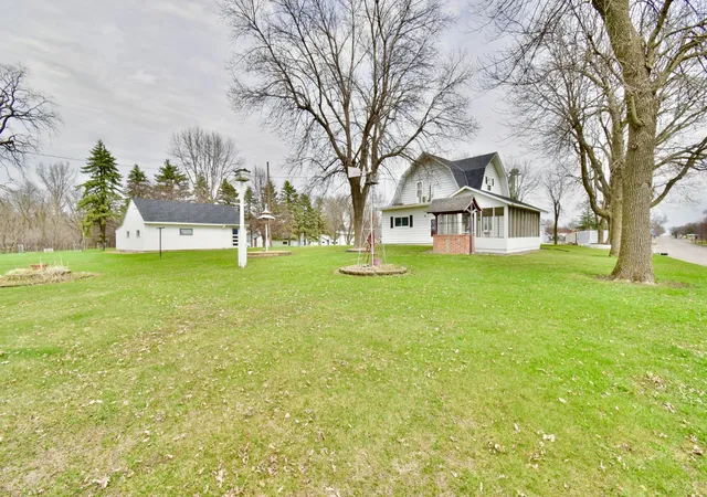 Homes for sale in Brownton, MN | 140 1st Ave N, Brownton, MN 55312 | MLS# 7043817