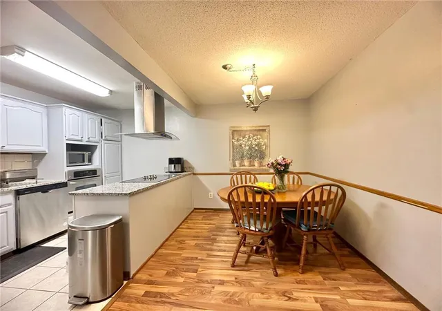 Photo 4 of Condo for sale at 4120 Parklawn Ave #134, Minneapolis, MN 55435 | MLS# 7043895 | Listing updated on 2026-08-27