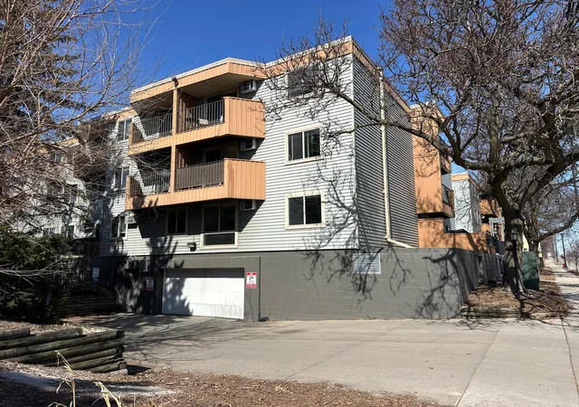3rd image of 3540 Hennepin Ave #202, Minneapolis, MN 55408 | MLS# 7043980