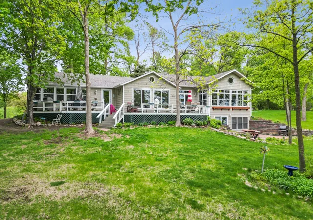 4th image of 32331 Loon Dr, Vergas, MN 56587 | MLS# 7043985