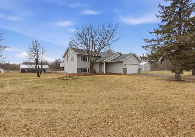 Homes for sale in Clearwater, MN | 4691 148th St Nw, Clearwater, MN 55320 | MLS# 7044001