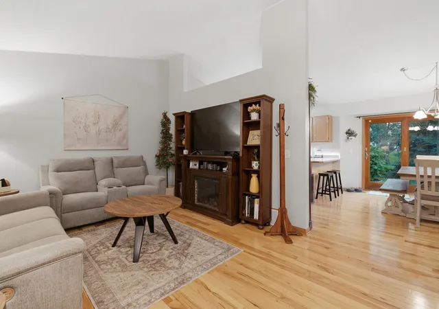 Photo 3 of Single family home for sale at 6204 176th Street W, Lakeville, MN 55024 | MLS# 7044086 | Listing updated on 2026-10-06