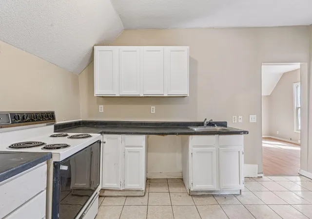 Listing Photo 2 - Condo for sale in building located at 701 Desoto St, St. Paul, MN 55130 - Unit #