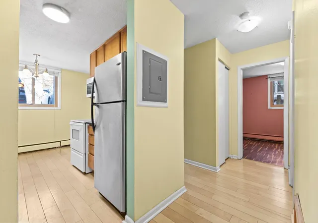 Photo 3 of Condo for sale at 520 Ridgewood Ave #4, Minneapolis, MN 55403 | MLS# 7044161 | Listing updated on 2026-08-23
