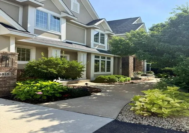 1st image of 6815 Ruby Ln, Chanhassen, MN 55317 | MLS# 7044265