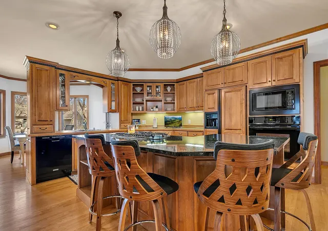 Photo 3 of Single family home for sale at 725 Starlight Dr, Sartell, MN 56377 | MLS# 7044428 | Listing updated on 2026-08-25