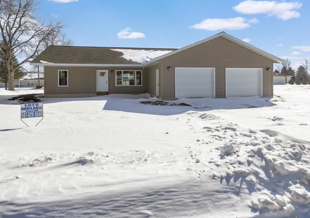 Homes for sale in Tracy, MN | 122 2nd St E, Tracy, MN 56175 | MLS# 7044479